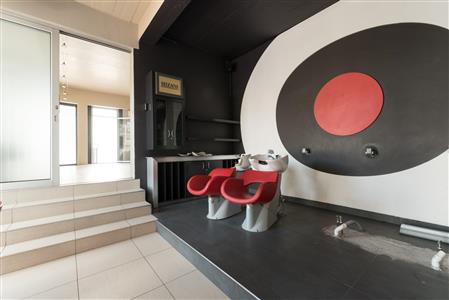 False - Retail For Sale in Gardens, Cape Town, Western Cape - M111801