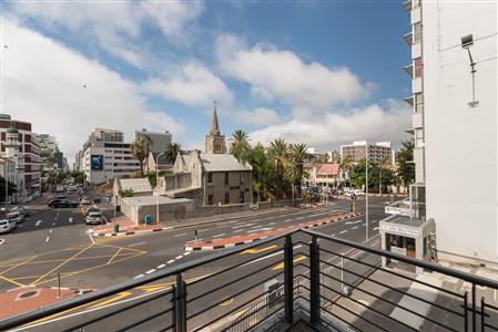 False - Retail For Sale in Gardens, Cape Town, Western Cape - M111801