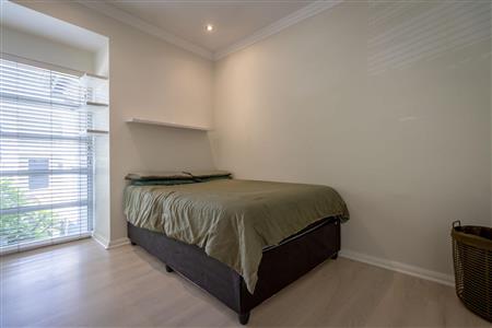False - Apartment For Sale in Westcliff, Johannesburg, Gauteng - M110602