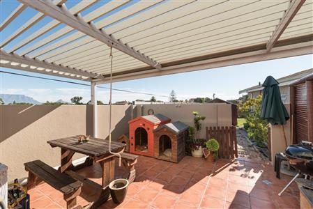 False - House For Sale in Flamingo Vlei, Blouberg, Western Cape - M110632