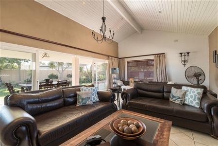 False - House For Sale in Flamingo Vlei, Blouberg, Western Cape - M110632