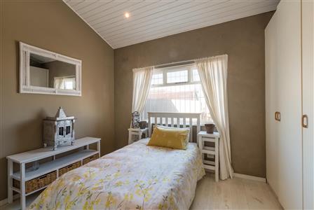 False - House For Sale in Flamingo Vlei, Blouberg, Western Cape - M110632