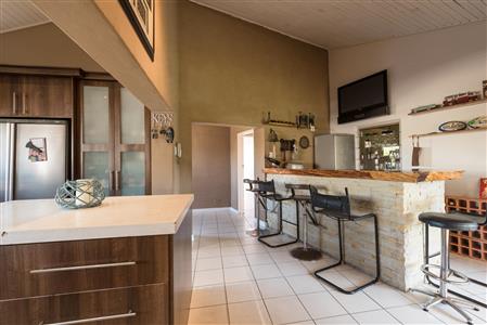 False - House For Sale in Flamingo Vlei, Blouberg, Western Cape - M110632
