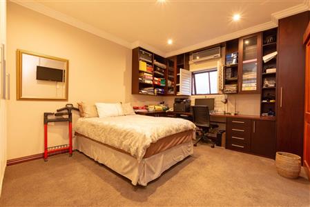False - House For Sale in Woodmead, Sandton, Gauteng - M110663