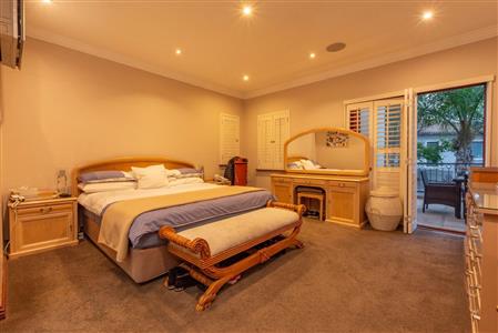 False - House For Sale in Woodmead, Sandton, Gauteng - M110663