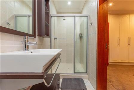 False - House For Sale in Woodmead, Sandton, Gauteng - M110663