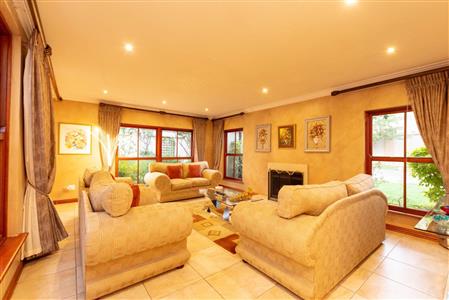 False - House For Sale in Woodmead, Sandton, Gauteng - M110663