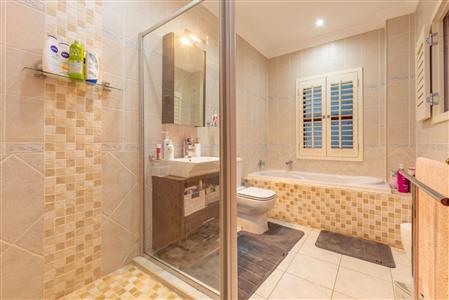 False - House For Sale in Woodmead, Sandton, Gauteng - M110663
