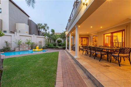 False - House For Sale in Woodmead, Sandton, Gauteng - M110663