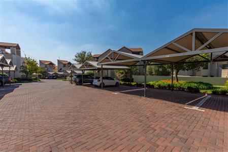 False - Townhouse For Sale in Fourways, Sandton, Gauteng - M112844