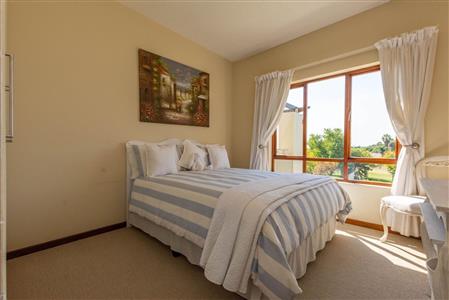 False - Townhouse For Sale in Fourways, Sandton, Gauteng - M112844