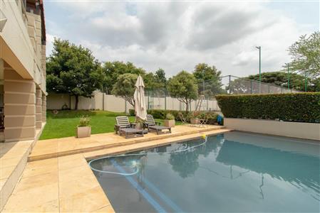 False - Townhouse For Sale in Fourways, Sandton, Gauteng - M112844