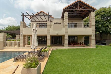 False - Townhouse For Sale in Fourways, Sandton, Gauteng - M112844