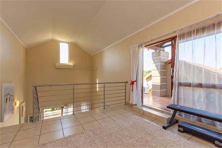 False - Townhouse For Sale in Fourways, Sandton, Gauteng - M112844