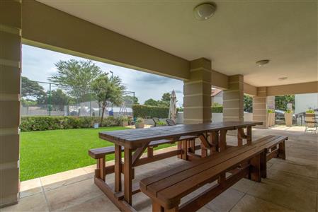 False - Townhouse For Sale in Fourways, Sandton, Gauteng - M112844