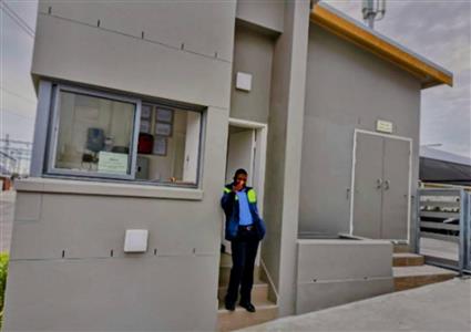 False - Apartment For Sale in Edgemead, Goodwood, Western Cape - M110193