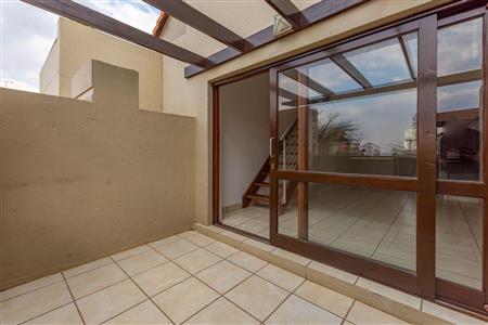 False - Apartment For Sale in Witkoppen, Sandton, Gauteng - M114635