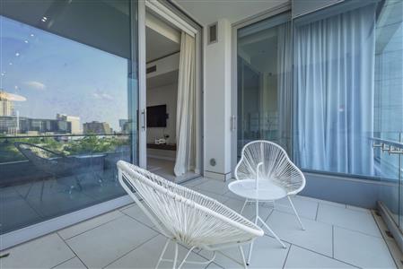 False - Apartment For Sale in Sandhurst, Sandton, Gauteng - M116162