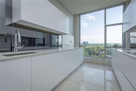 False - Apartment For Sale in Sandhurst, Sandton, Gauteng - M116226