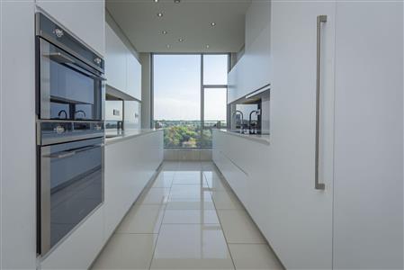 False - Apartment For Sale in Sandhurst, Sandton, Gauteng - M116226