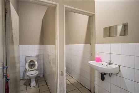 False - Retail For Sale in East London Central, East London, Eastern Cape - M116265