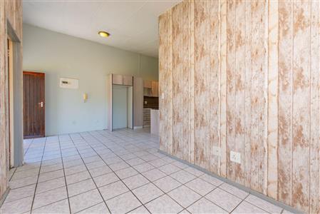 False - Townhouse To Rent in Florida, Roodepoort, Gauteng - M116336