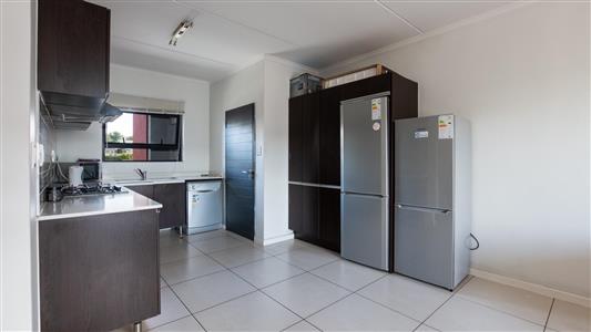 False - Apartment For Sale in Fourways, Sandton, Gauteng - M116462
