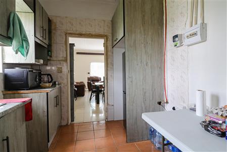 False - House For Sale in Fort Hill, King Williams Town, Eastern Cape - M116536