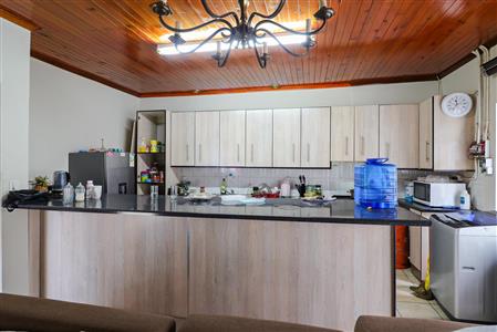 False - House For Sale in Fort Hill, King Williams Town, Eastern Cape - M116536