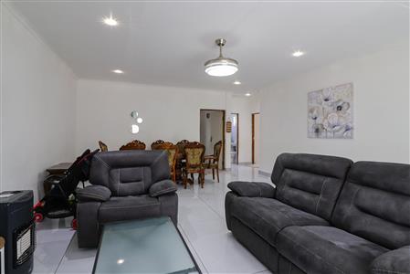 False - House For Sale in Fort Hill, King Williams Town, Eastern Cape - M116536