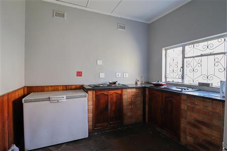 False - Commercial Property For Sale in Belgravia, East London, Eastern Cape - M116577