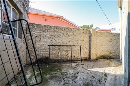 False - Commercial Property For Sale in Belgravia, East London, Eastern Cape - M116577