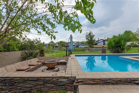 False - House For Sale in Broadacres, Sandton, Gauteng - M117002