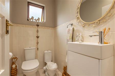 False - House For Sale in Broadacres, Sandton, Gauteng - M117002