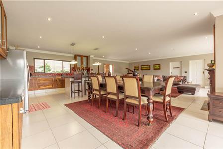 False - House For Sale in Broadacres, Sandton, Gauteng - M117002