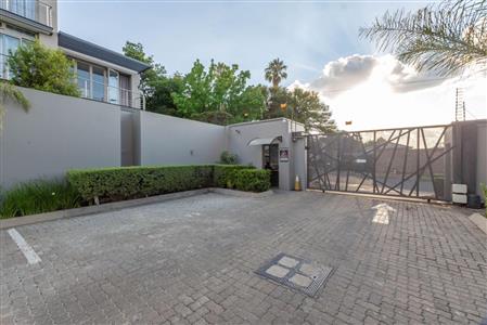 False - Apartment For Sale in Hurlingham, Sandton, Gauteng - M117006