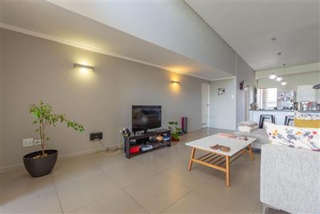 False - Apartment For Sale in Hurlingham, Sandton, Gauteng - M117006