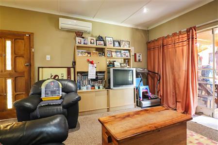False - House For Sale in King Williams Town Ext 24, King Williams Town, Eastern Cape - M117030