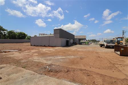 Warehouse For Sale in Eureka, East London, Eastern Cape - M117086
