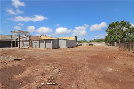 Warehouse For Sale in Eureka, East London, Eastern Cape - M117086