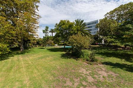 False - Apartment For Sale in Claremont Upper, Cape Town, Western Cape - M117303