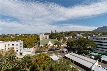 False - Apartment For Sale in Claremont Upper, Cape Town, Western Cape - M117303