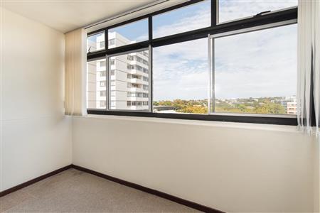 False - Apartment For Sale in Claremont Upper, Cape Town, Western Cape - M117303