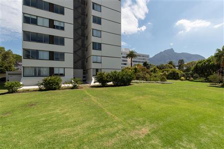 False - Apartment For Sale in Claremont Upper, Cape Town, Western Cape - M117303