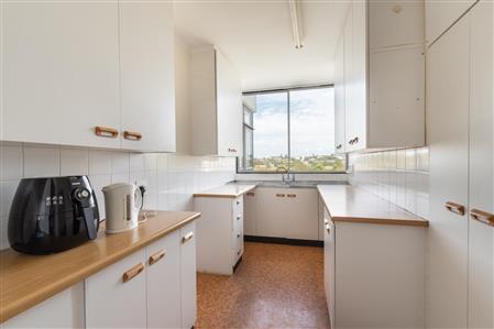 False - Apartment For Sale in Claremont Upper, Cape Town, Western Cape - M117303