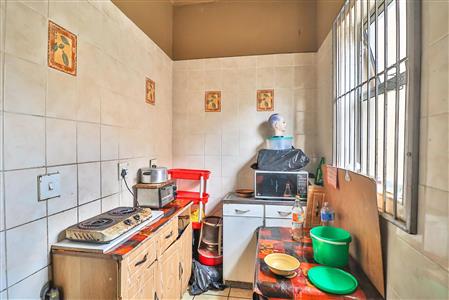 False - House For Sale in East London Central, East London, Eastern Cape - M117372