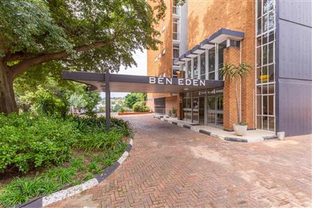False - Apartment For Sale in Benmore Gardens, Sandton, Gauteng - M117650