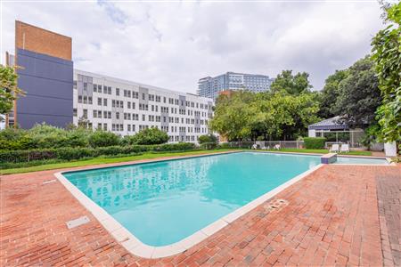 False - Apartment For Sale in Benmore Gardens, Sandton, Gauteng - M117650