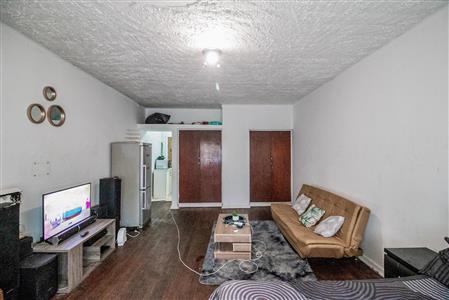 False - Apartment For Sale in Quigney, East London, Eastern Cape - M117857