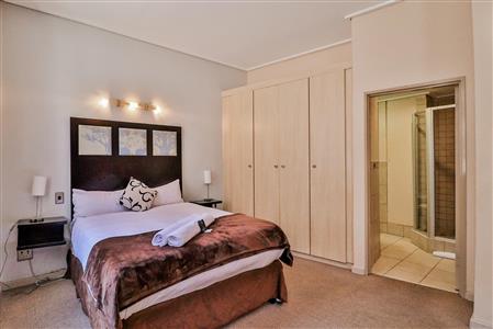 False - Apartment For Sale in Marshalltown, Johannesburg, Gauteng - M118001